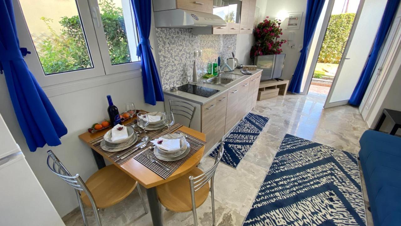 Patras Blue Suite Extérieur photo